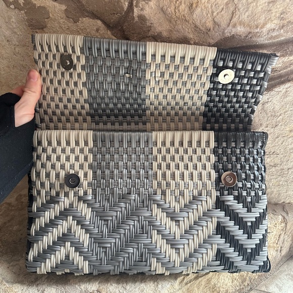 Maria Victoria Clutch Gray and Black white - Picture 3 of 5